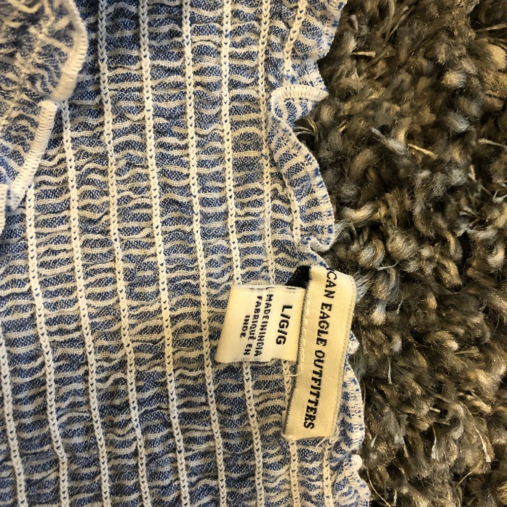 American Eagle crop top